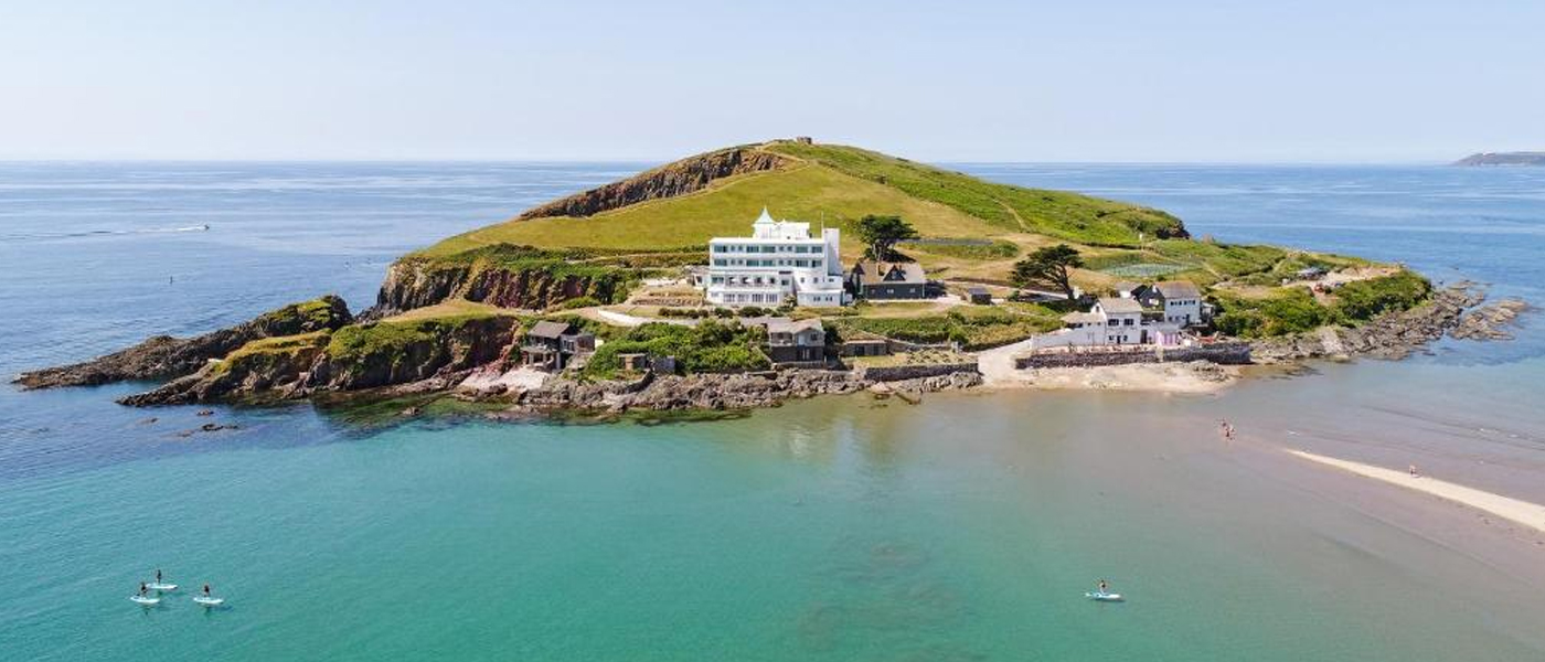 Burgh Island Hotel Bigbury | Roadrunner Taxis Totnes